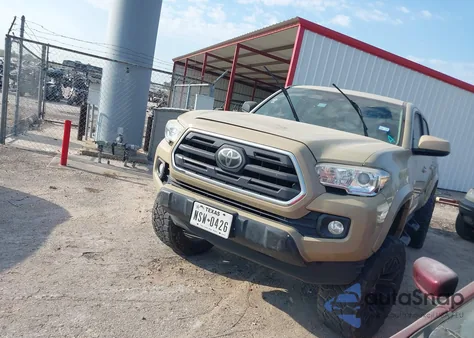 2019 Toyota Tacoma Sr5 V6 z USA, uszkodzony, nr VIN 5TFCZ5AN4KX194584